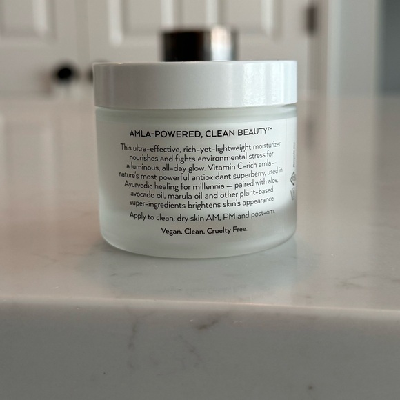 Alo Glow System Luminizing Face Moisturizer - Picture 2 of 2
